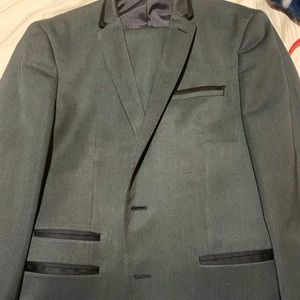 Tailored 46 long Suit w black trim.